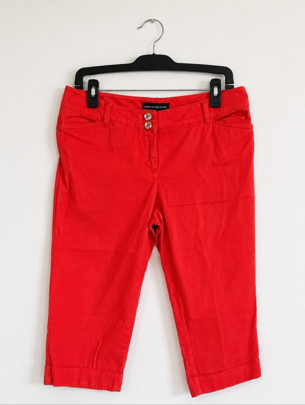 •Larry Levine Cropped Roll-Cuff Pants